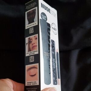 NUDESTIX Brow Set - Black and Nude
